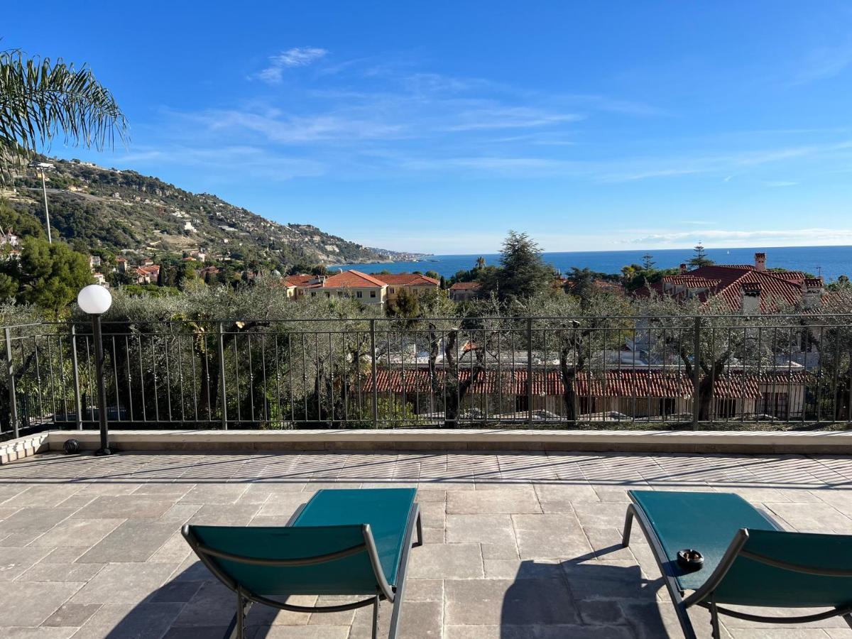 Corso Montecarlo Apartment Ventimiglia Bagian luar foto