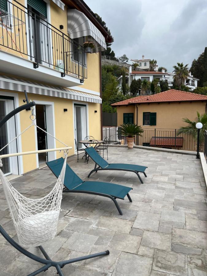 Corso Montecarlo Apartment Ventimiglia Bagian luar foto